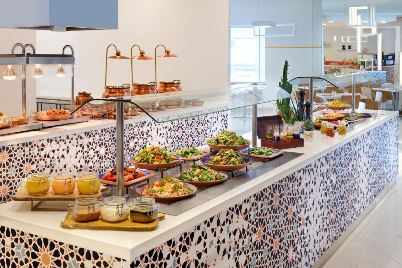 Adagio Premium Dubai Al Barsha Aparthotel Bagian luar foto