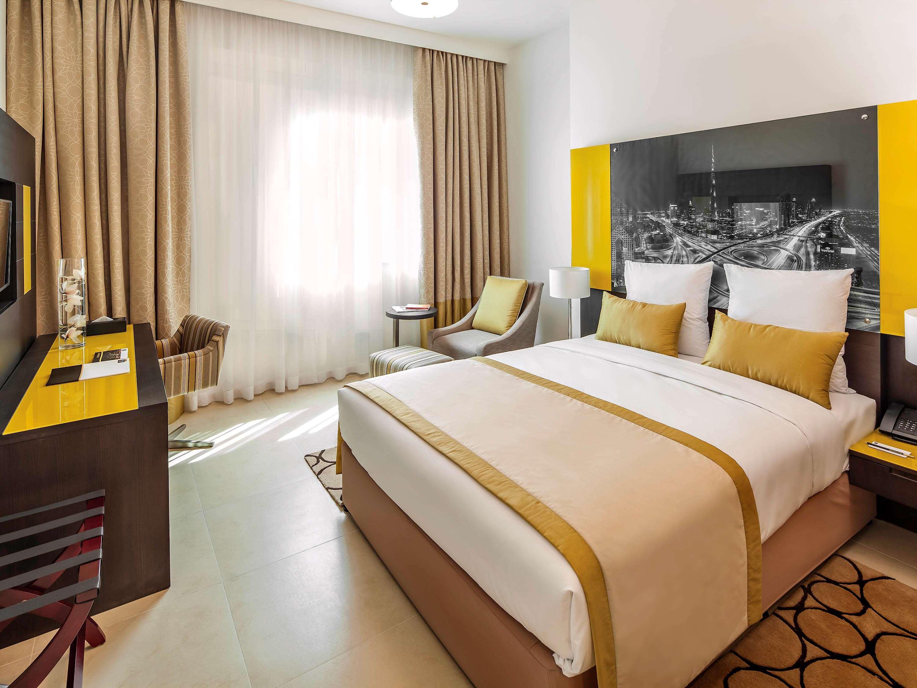 Adagio Premium Dubai Al Barsha Aparthotel Bagian luar foto