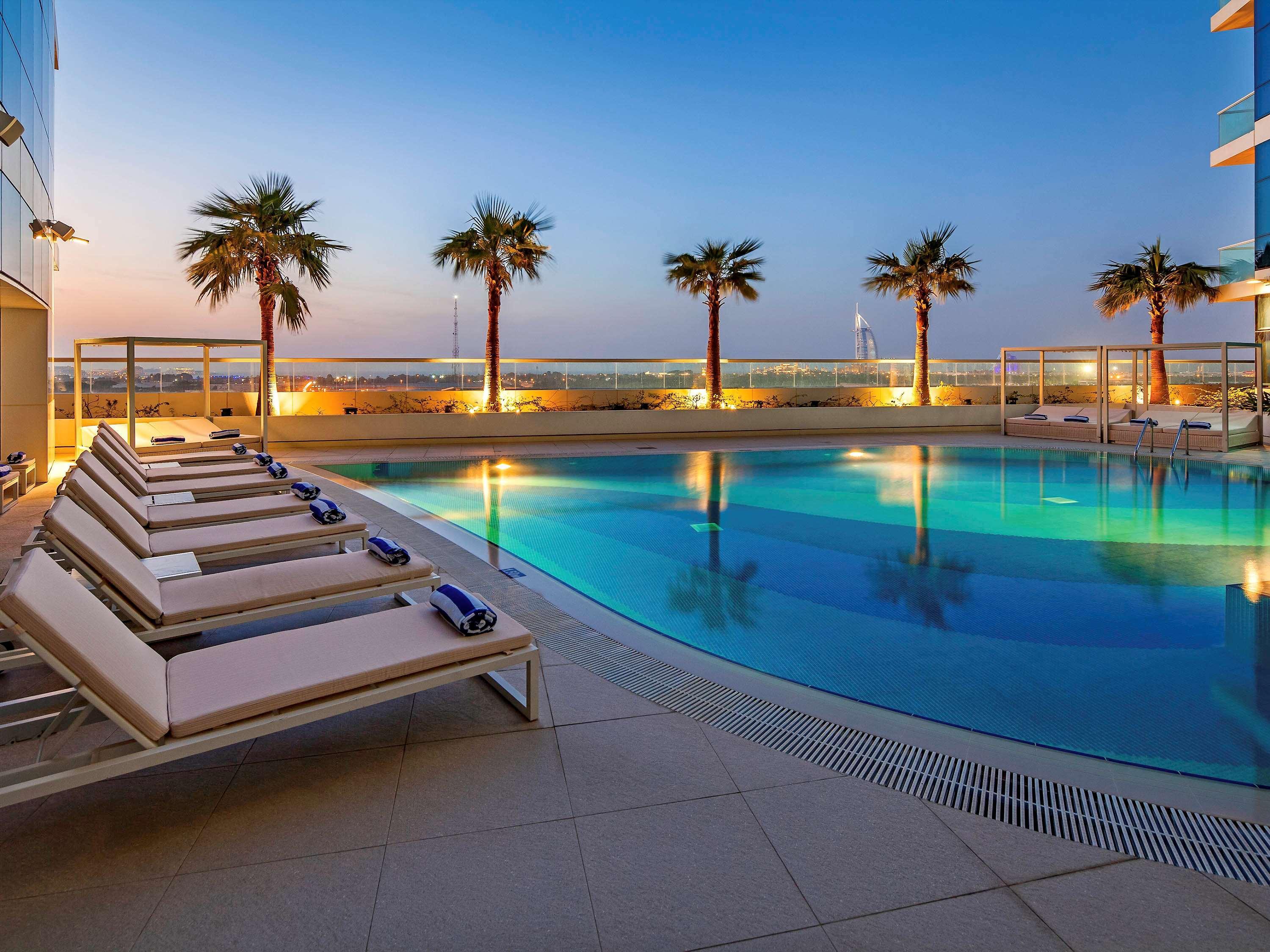 Adagio Premium Dubai Al Barsha Aparthotel Bagian luar foto